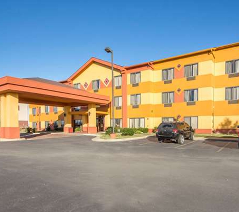 Quality Inn & Suites MidAmerica Industrial Park Area - Pryor, OK