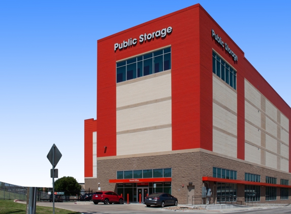 Public Storage - Dallas, TX