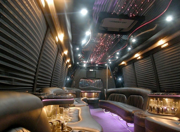 CHARM KATZ PRIVATE COACH & LIMO