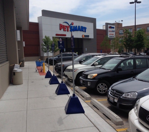 PetSmart - Chicago, IL