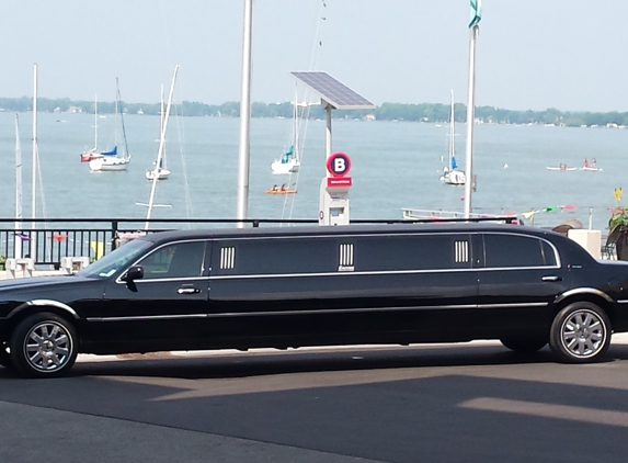 Encore Limousine And Sedan - Madison, WI