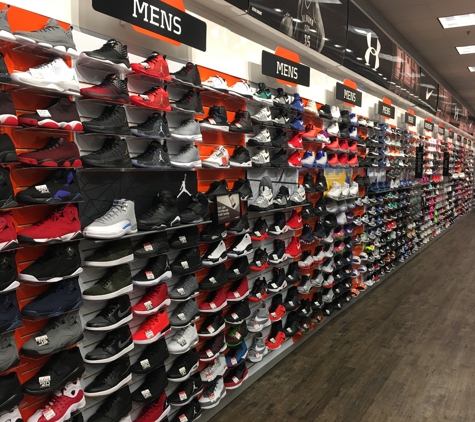 Hibbett Sports - Kingsport, TN