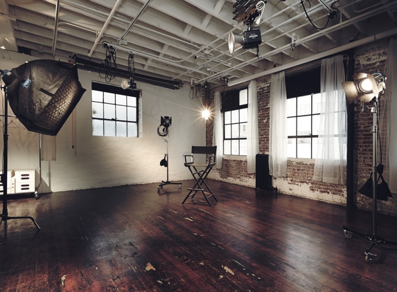 Park Avenue Studios - Photo Studio & Equipment Rental - Portland, OR