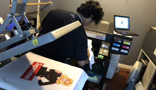 Downtown LA Printer - Los Angeles, CA. Custom T Shirts printed in 24 hrs