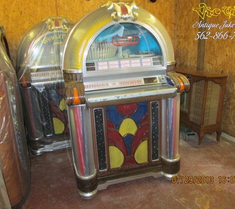 Vic-Clar Antique Jukeboxes - Bellflower, CA
