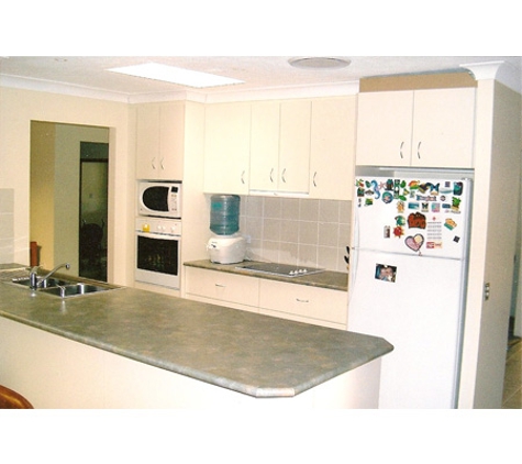 Cut 'N' Edge Kitchens - Molendinar, QLD