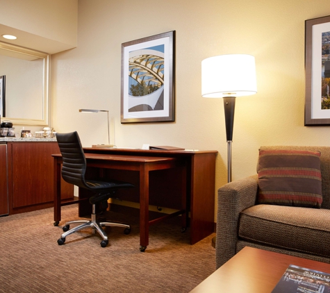 DoubleTree Suites by Hilton Hotel Cincinnati - Blue Ash - Sharonville, OH