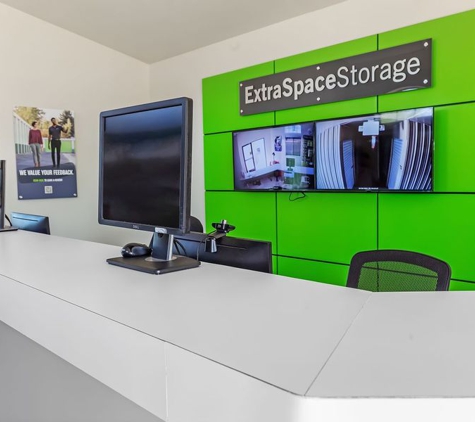 Extra Space Storage - Phoenix, AZ