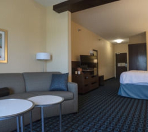 Fairfield Inn & Suites - Dunn, NC