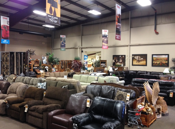 Furniture & Mattress Warehouse - Moorhead, MN