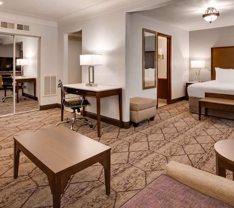 Best Western Plus Longbranch Hotel & Convention Center - Cedar Rapids, IA