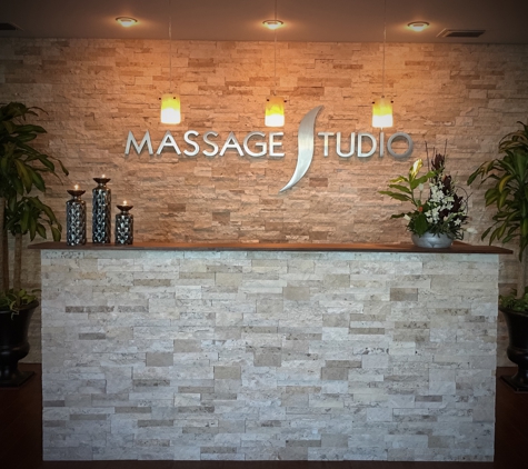 Massage Studio - Saint Petersburg, FL. Lobby