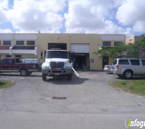 ShirtsMiami - Hialeah, FL