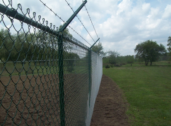 Irish Hills Fence - Jackson, MI