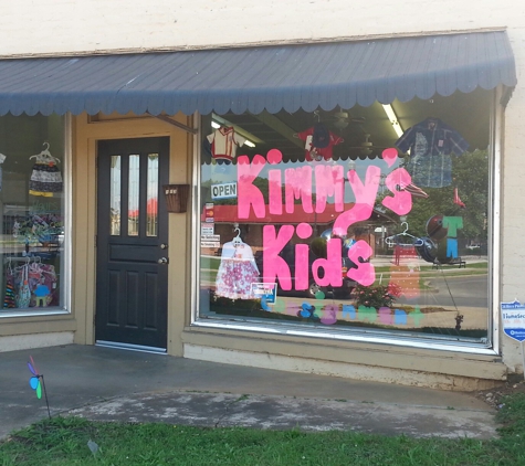 Kimmy's Kids Consignment - Smyrna, TN. Front of store on 113 Front Street