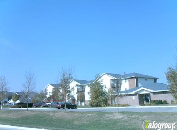 Highland Meadows Apartments - Bellevue, NE