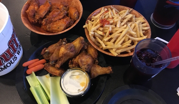 Duff's Famous Wings - Niagara Falls, NY