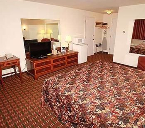 Budget Inn. - Cicero, NY