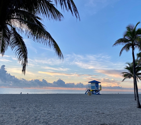 Charnow Park Community Center - Hollywood, FL