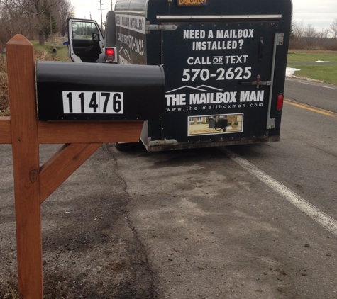 The Mailbox Man - Clarence, NY