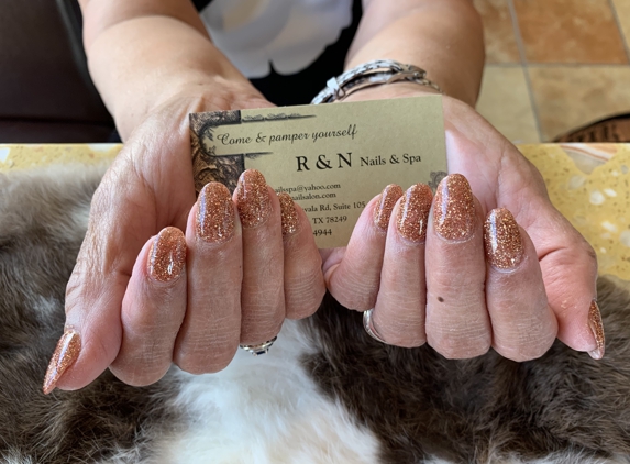 R & N Nail And Spa - San Antonio, TX