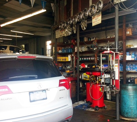 Guanaco's Auto Repair - Hempstead, NY