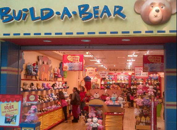 Build-A-Bear Workshop - Northridge, CA