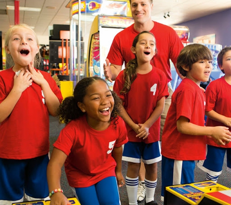 Chuck E. Cheese's - Cedar Falls, IA