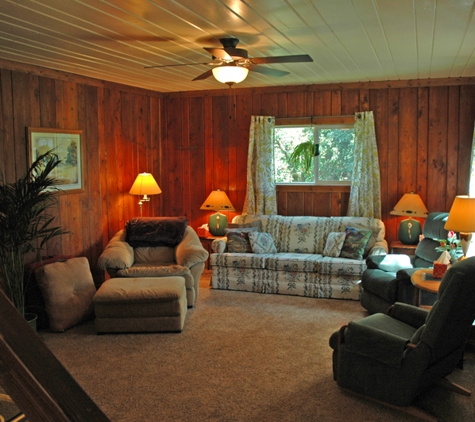 Whitefish Montana Vacation Rental Farmhouse - Whitefish, MT