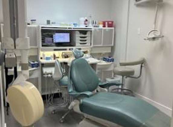 SUNRISE BLVD DENTAL of Plantation FL - Plantation, FL