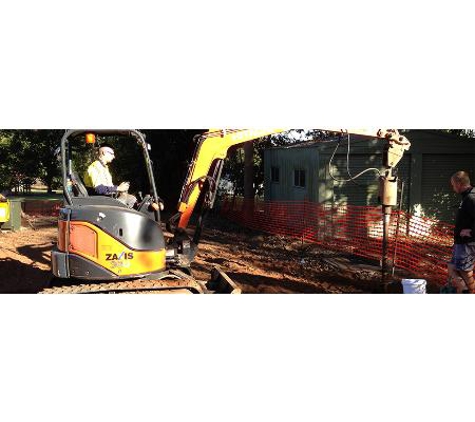 M & M Earthmoving Pty Ltd - Eatons Hill, QLD
