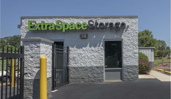 Extra Space Storage - Morganton, NC