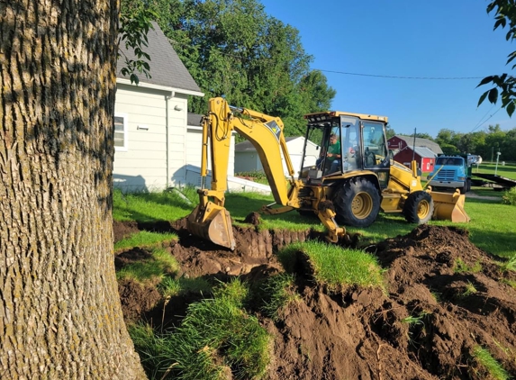 Bergstroms Backhoe Service - Detroit Lakes, MN