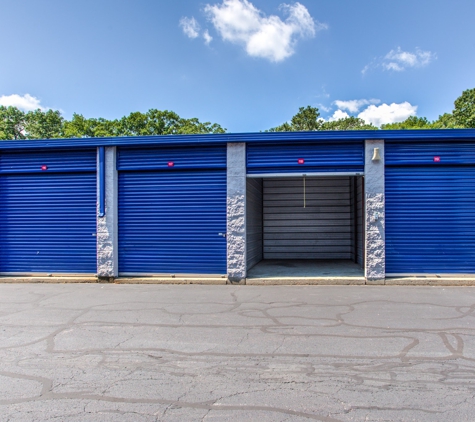 Simply Self Storage - Shrewsbury - Shrewsbury, MA