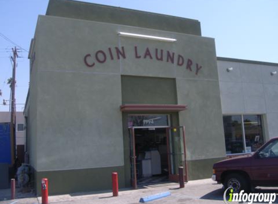Coin Laundry Family - Long Beach, CA