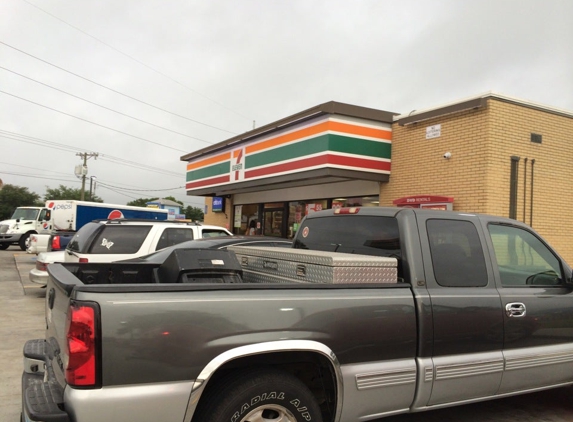 7-Eleven - Tampa, FL