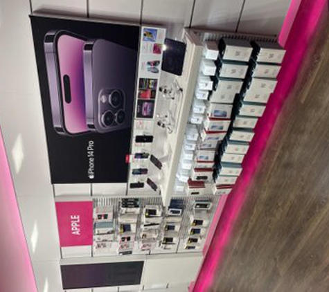 T-Mobile - Lake Forest, CA