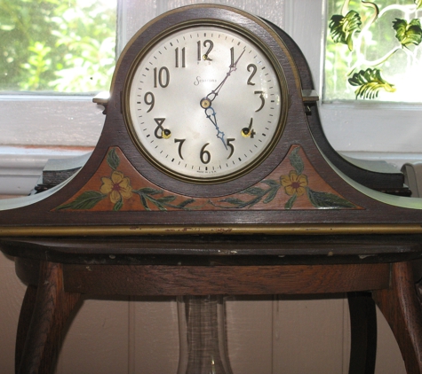 Clock Repair Services - Lindenhurst, NY