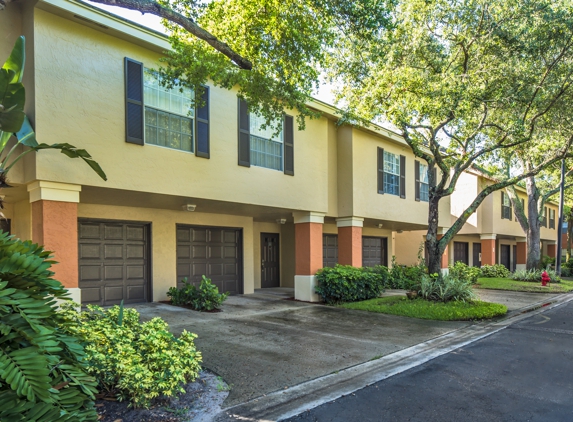 Savannah Lakes Apartments - Boynton Beach, FL