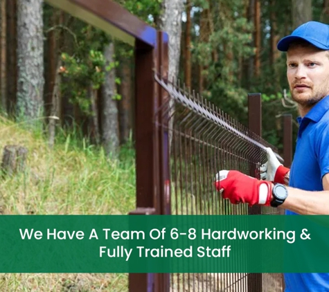 Adjacent Fencing - Mount Annan, NSW. We Have A Team Of 6-8 Hardworking & Fully Trained Staff