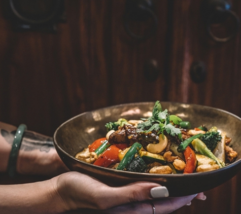 Modern Thai Restaurant - Mount Gravatt, QLD