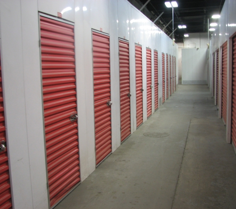 Safe & Secure Self Storage - Garfield, NJ