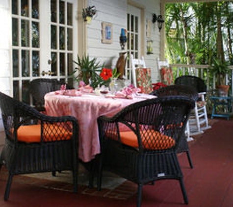 Sabal Palm House Bed & Breakfast - Lake Worth, FL