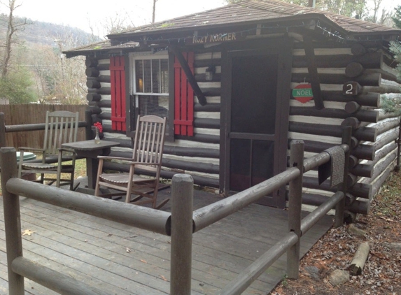 Log Cabin Motor Court - Asheville, NC