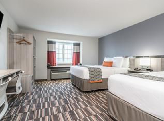 Microtel Inn & Suites by Wyndham Rochester South Mayo Clinic - Rochester, MN