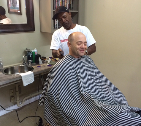 Main Street Barbershop - Greenwood, MS