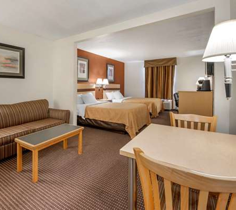 Quality Inn & Suites South/Obetz - Obetz, OH