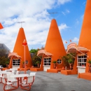 Cozy Cone Motel - American Restaurants