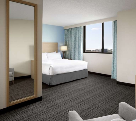 Embassy Suites by Hilton Tampa Airport Westshore - Tampa, FL