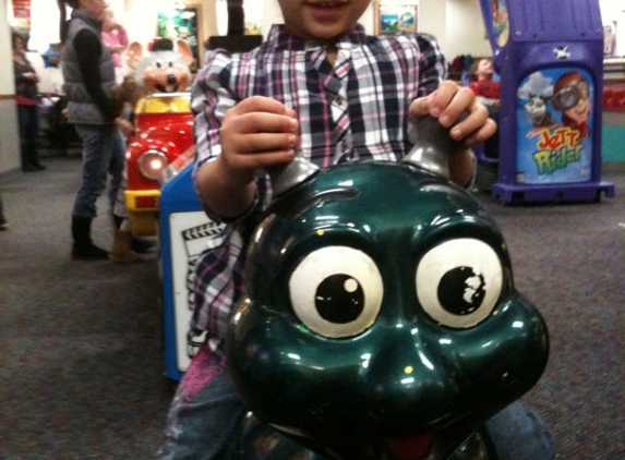 Chuck E. Cheese's - Blaine, MN